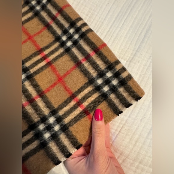 Vintage Burberry Scarf 100% Cashmere classic nova check print - Picture 7 of 11